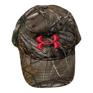 Under Armour Women’s Camouflage Hat with Red Emblem -‎ OS